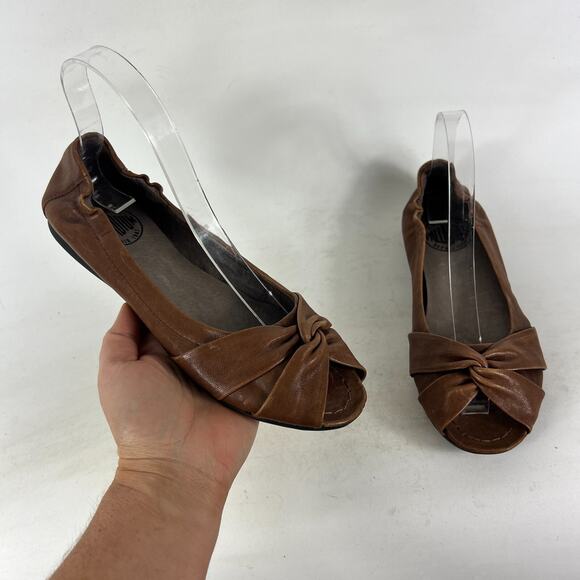 Palladium Ballet Flats Women's 7.5 Brown Leather Slip-On Peep Toe Preppy Comfort - Picture 1 of 10